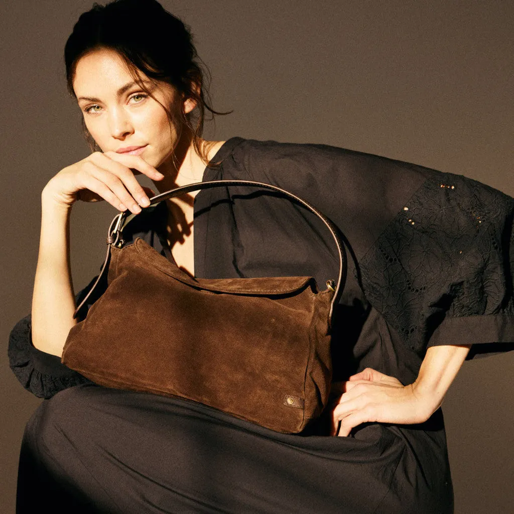 Exclusive suede crossbody bag / 16470 - Chocolate